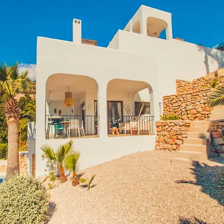 Villa La Quinta Blanca By Abahana *